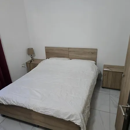 One Bedroom Apartment Pietà