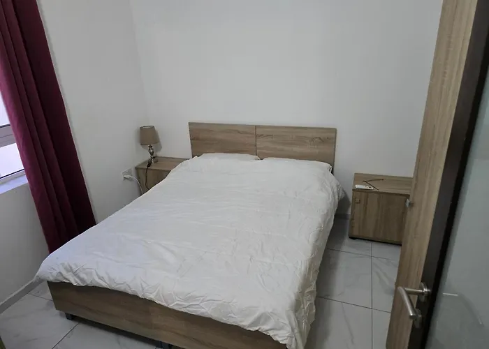 One Bedroom Apartment Pieta